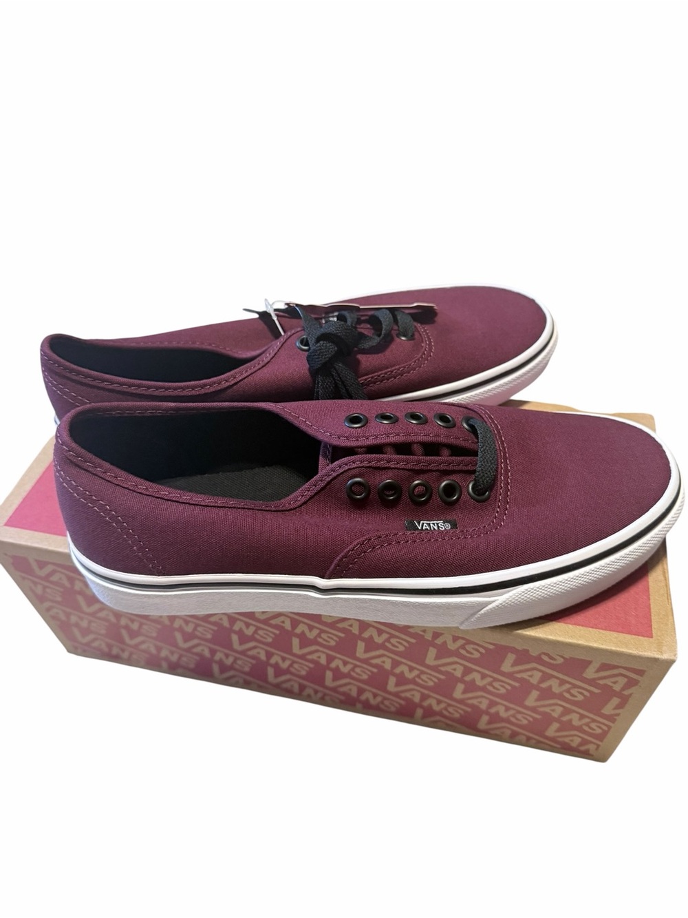 🌟🌼NIB Vans Authentic Low Top Sneakers in Burgundy UNISEX MEN’S 6.5 WOMEN’S 8 - Picture 3 of 11